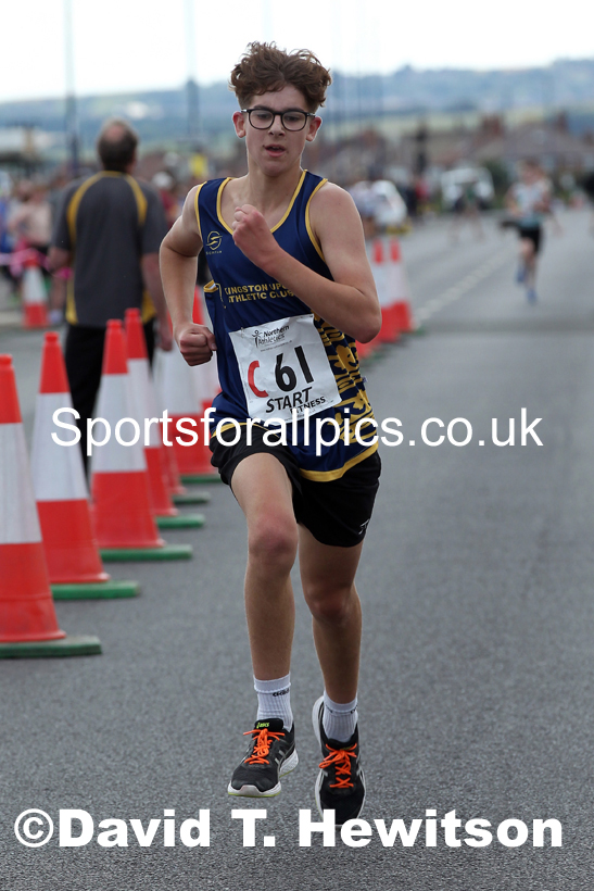 Boys under-15s 2021 Northern 6 and 4 Stage and Young Athletes Road Relays, Redcar. Photo: David T. Hewitson/Sports for All Pics